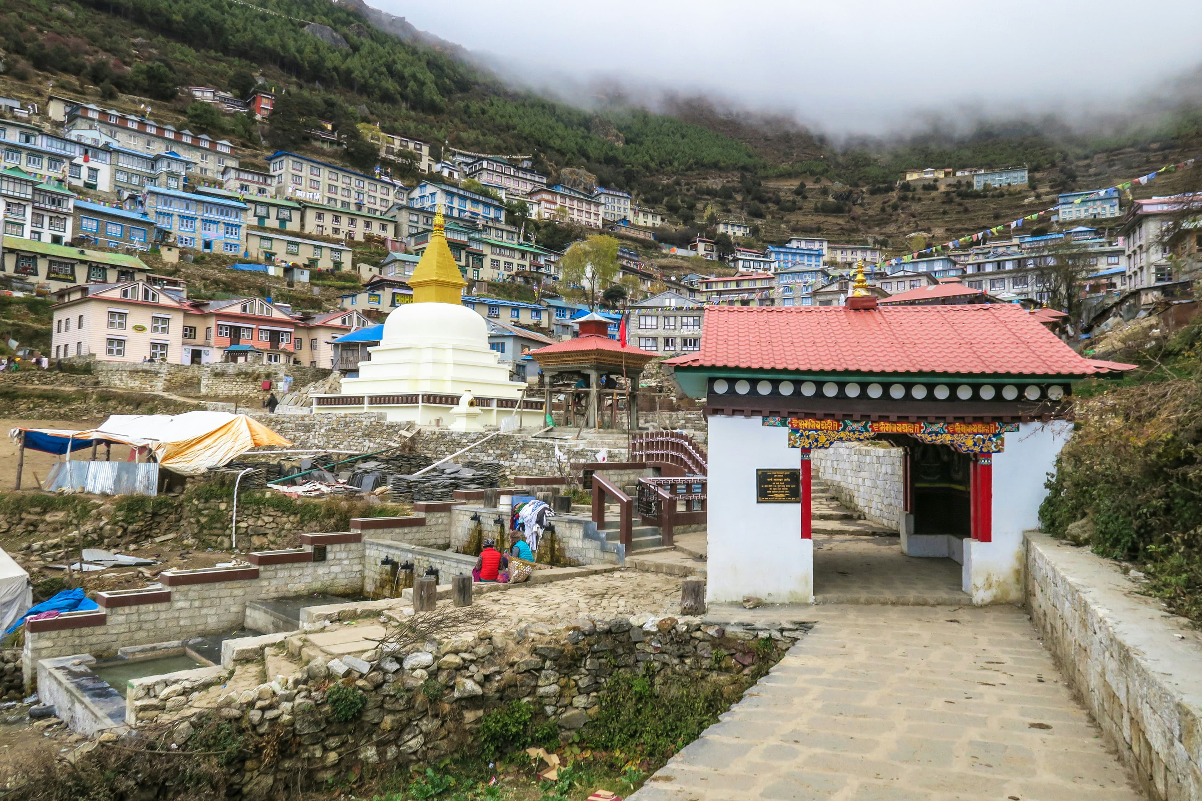 Namche Bazaar, photo 2